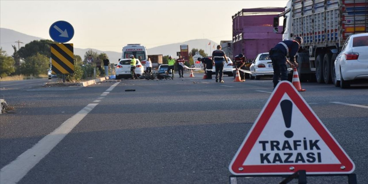 Yozgat'ta bayram öncesi korkunç kaza: Çok sayıda yaralı var