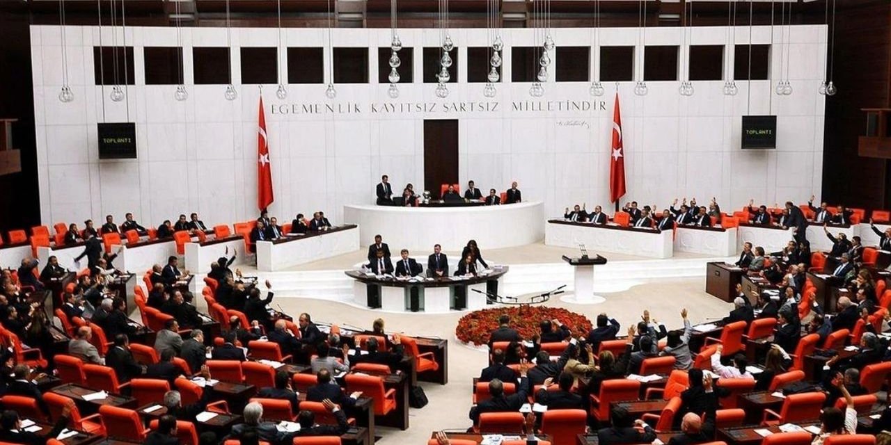 TBMM'de provokasyon! Ak Parti Yozgat Milletvekili Şahan sessiz kalmadı