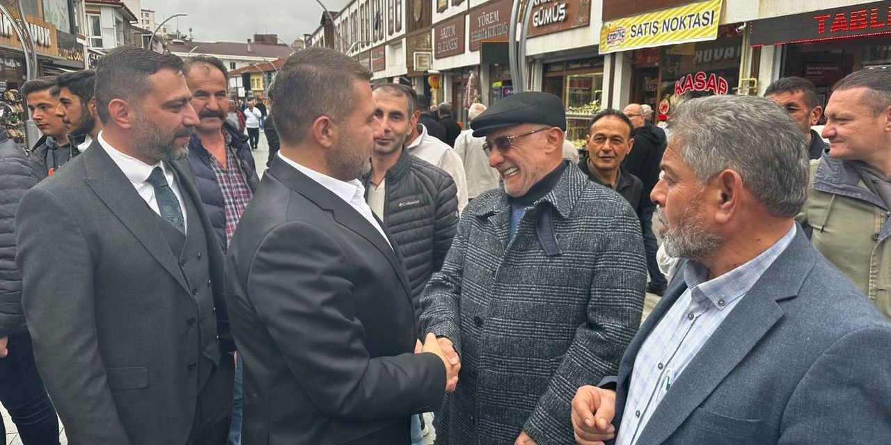 MHP Yozgat Milletvekili İbrahim Ethem Sedef'i bağırlarına bastılar