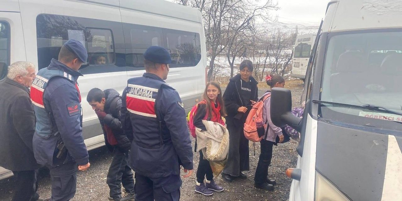 Yozgat'ta okul çevreleri ve servis araçları mercek altında