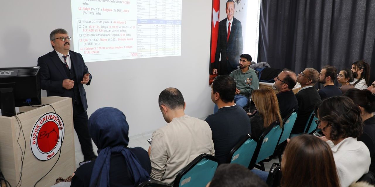 Kenevirin geleceği Yozgat Bozok Üniversitesi'nde masaya yatırıldı