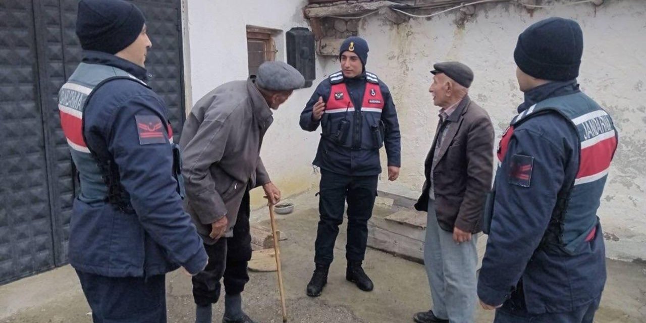 Yozgat'ın o ilçesinde ekipler ulu çınarlara moral verdi