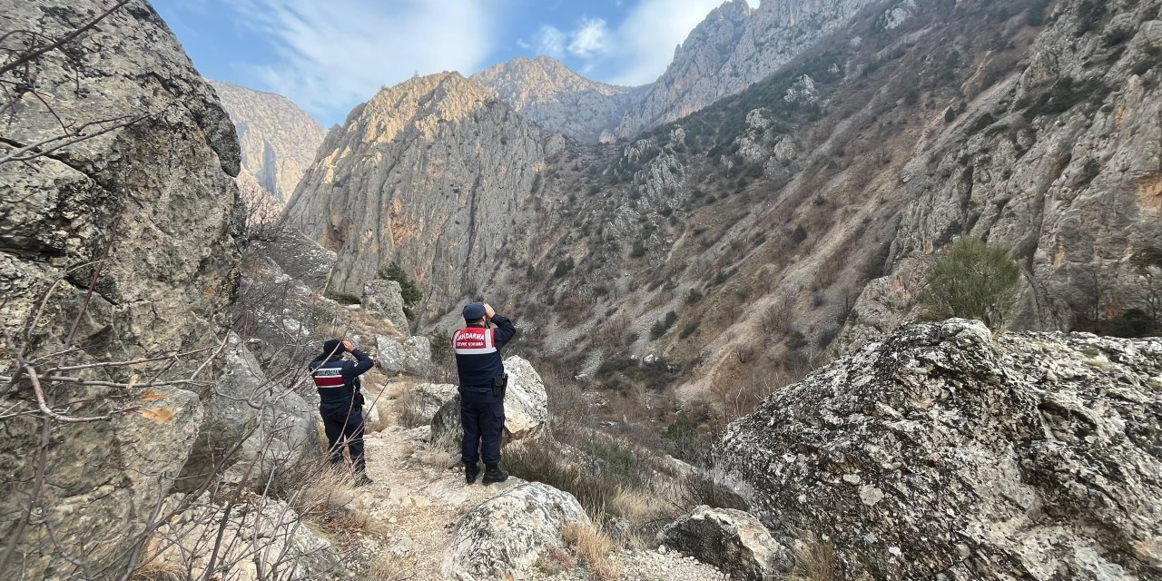 Yozgat'ta ekipler peşlerine düştü! Bölgede kuş uçurtmuyorlar