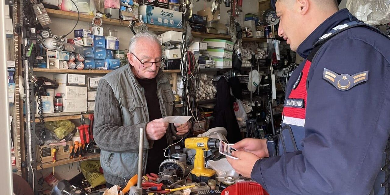 Yozgat'ta ekipler kentin her köşesinde anlatıyor