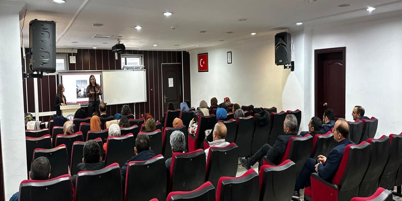 Yozgat'ta öğretmenler için "Mesleki Eğitim Tanıtım Günleri" toplantısı