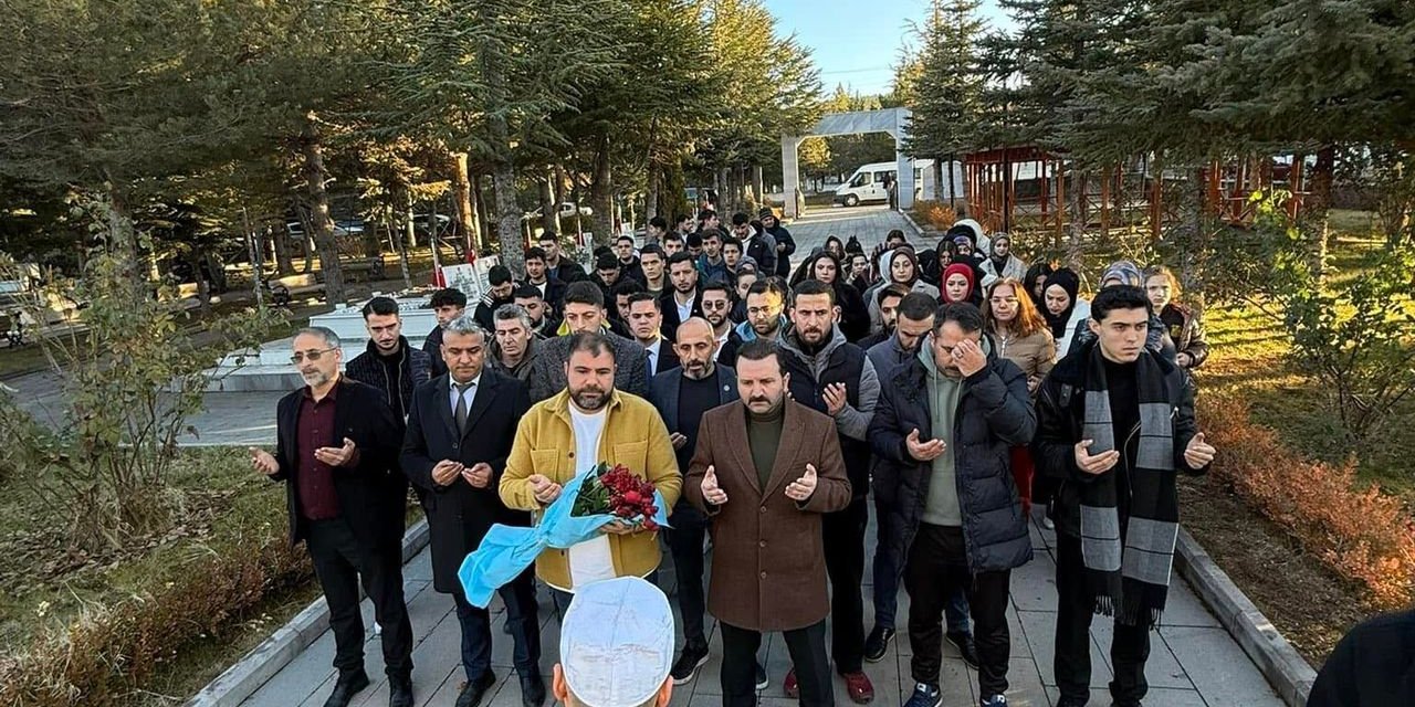 Yozgat Şehitliği ziyaretinde duygusal anlar yaşandı