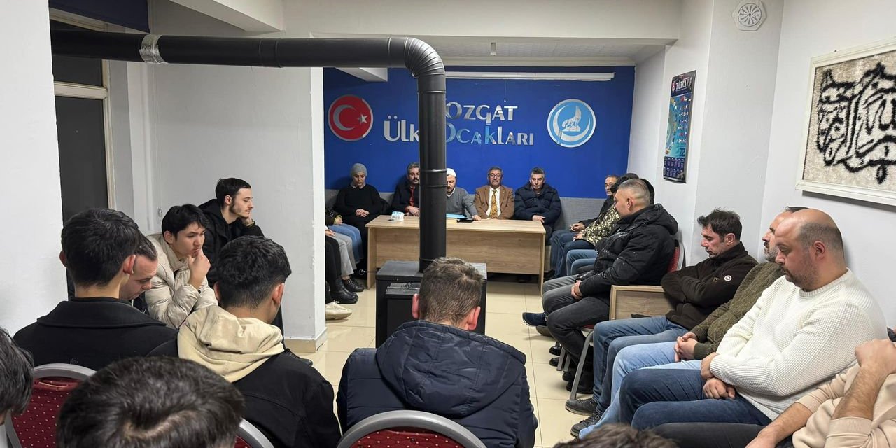 Yozgat Ülkü Ocakları'nda eller semaya açıldı! Her türlü acının milletçe dayanışma içinde aşılabileceği vurgulandı