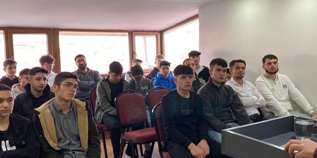 MTTB Yozgat’ta Kürsü programı gerçekleştirildi