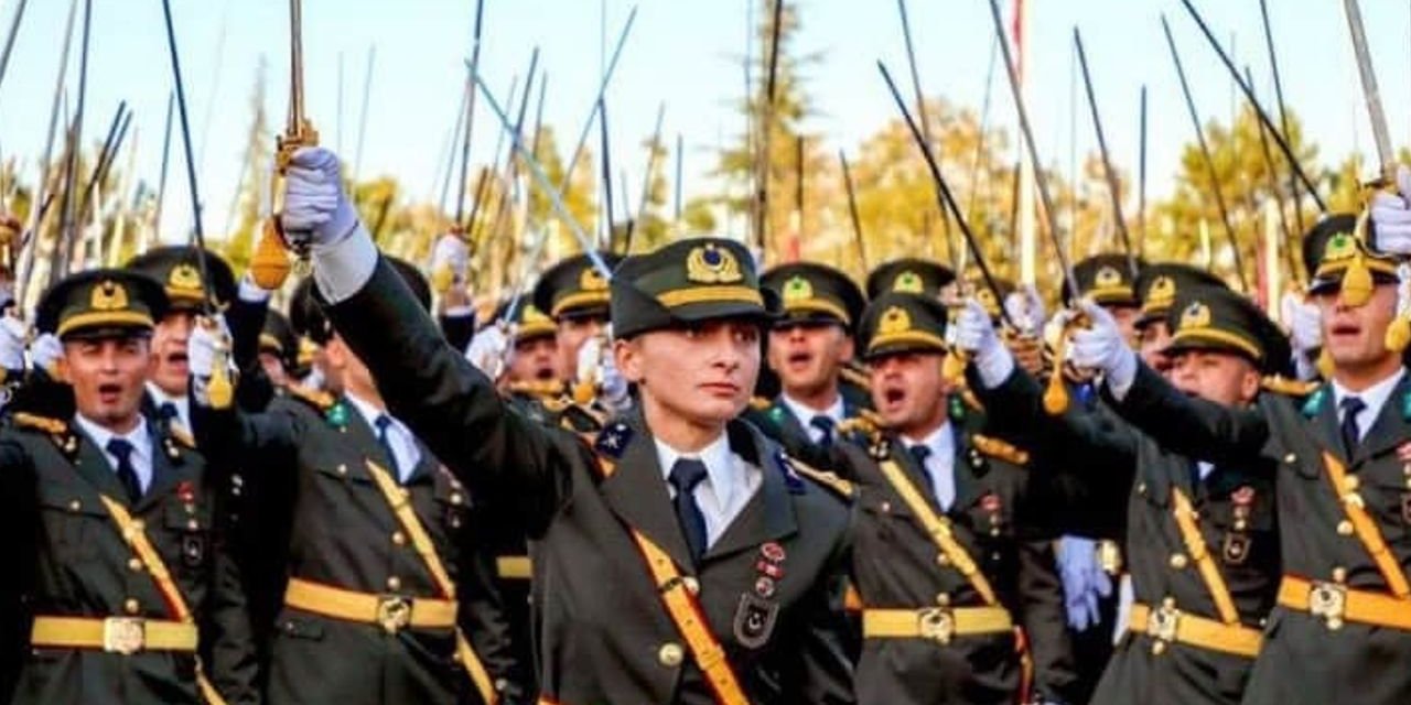 Kılıçlı yemin olayı ne zaman oldu, ihraç edilen teğmenler kimler, isimleri ne, memleketleri nere, ihraç kararı için kim ne dedi?