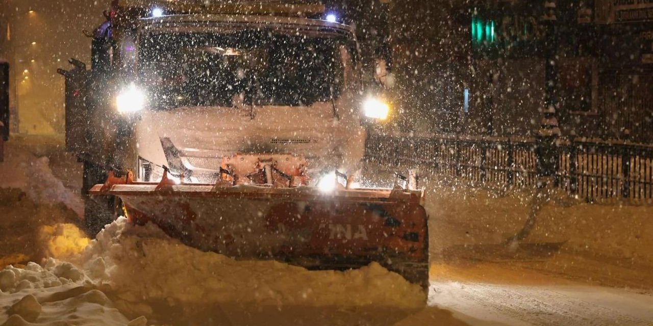 Yozgat’ta kar yağışı hayatı olumsuz etkiliyor