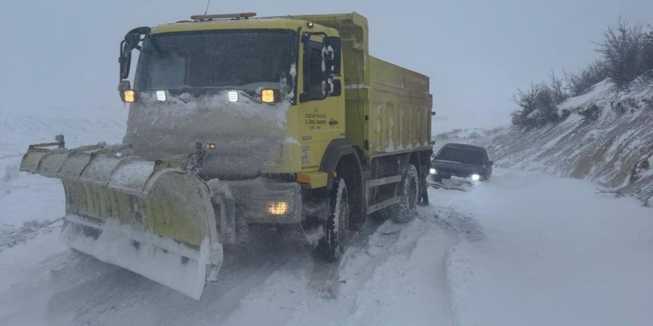 Yozgat'ta karla mücadele seferberliği! Ekipler vatandaşların imdadına koştu