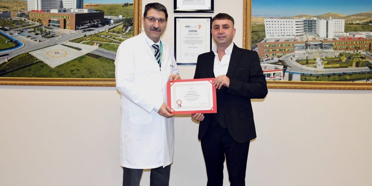 Yozgat Şehir Hastanesi’nden İş İnsanı Reis Turan Göçümlü’ye teşekkür