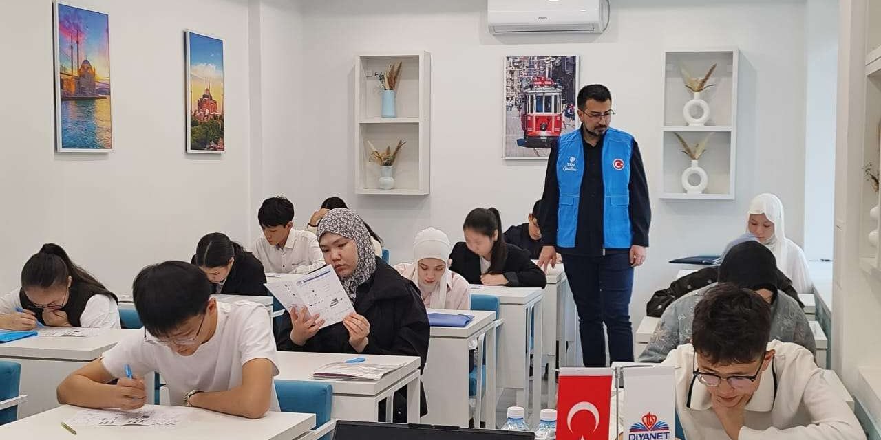 Türkiye Diyanet Vakfı binlerce öğrencinin eğitim hayaline destek oluyor