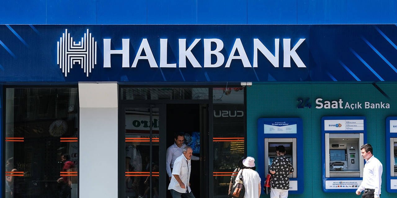 Yuva Kuracaklara Kamu Bankasından Destek: Halkbank Evlilik Kredisi Paketini Açtı