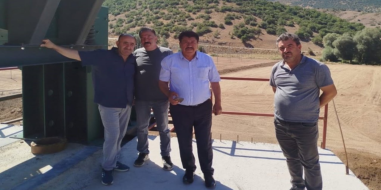 Başkan Ahmet Köroğlu Yatırımı Esnafla İnceledi: Taş Kırma Makinesi Hizmete Hazır