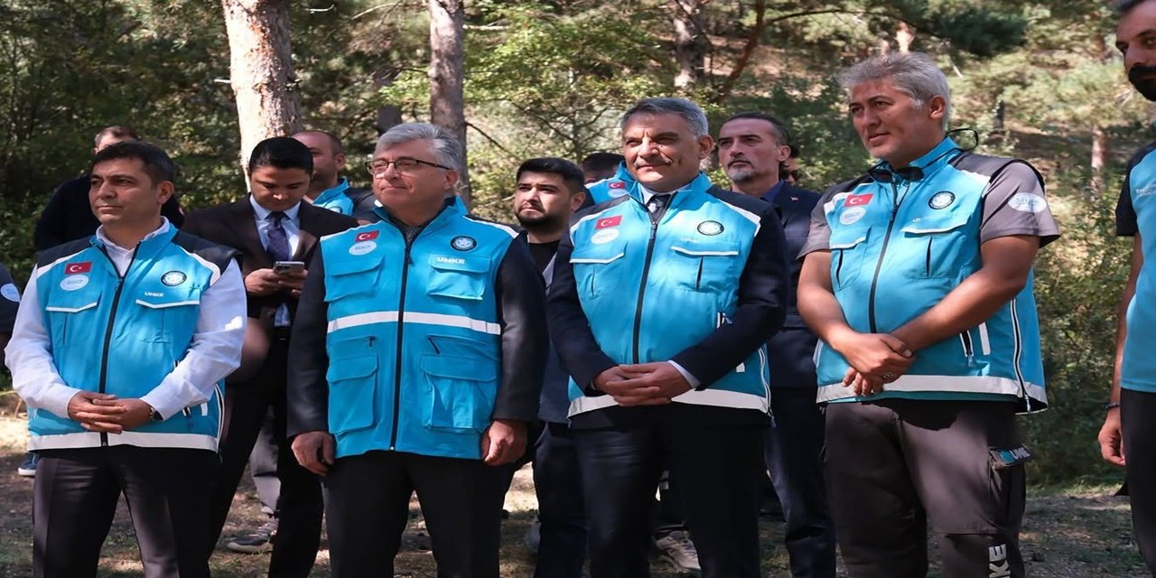Vali Mehmet Ali Özkan'dan UMKE Kampına Ziyaret: "Her An Afete Hazır Olmalıyız"
