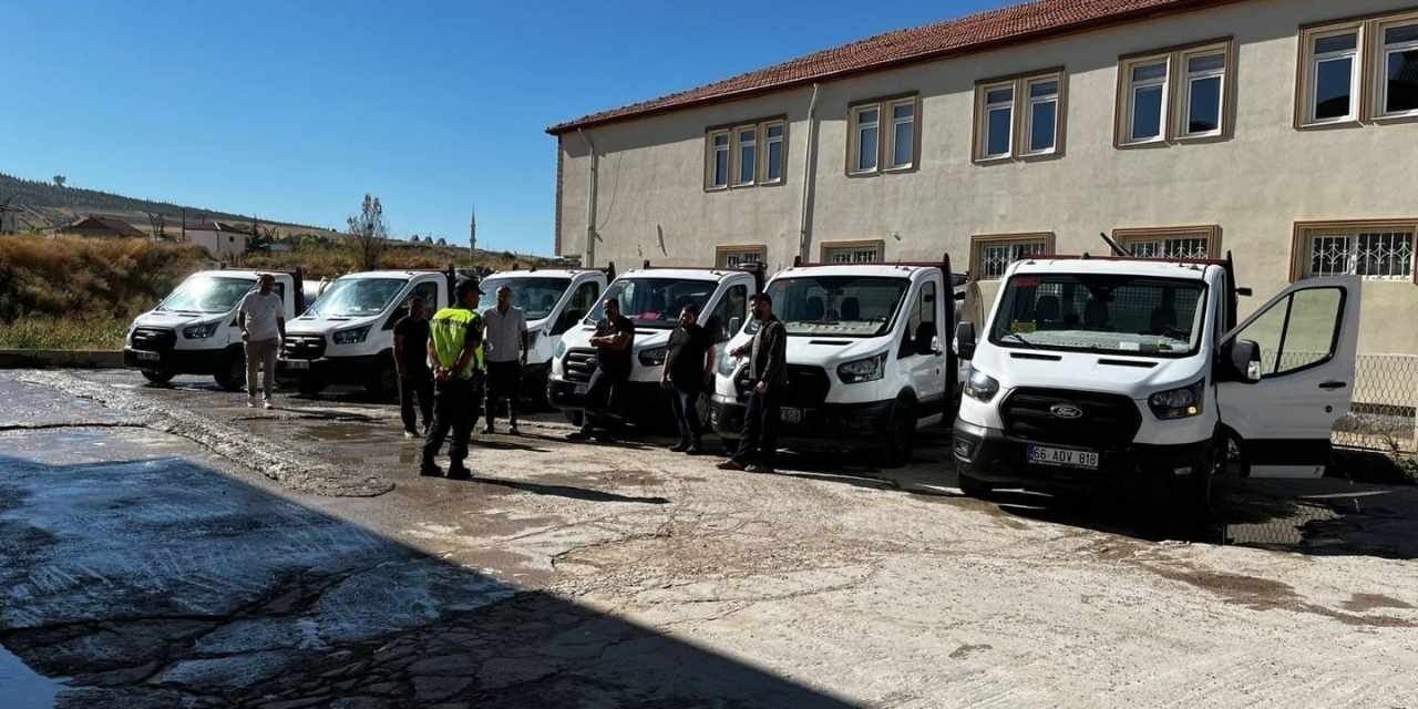 Jandarma Ekipleri Sahaya İndi: Süt Birliği Sürücülerine Güvenli Sürüş Uyarıları