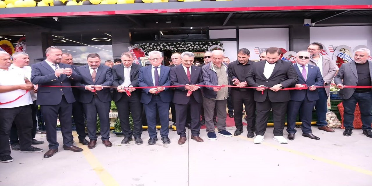 Yozgat'ta Hepiyi Gross Hizmete Girdi: Açılış Kurdelesini Vali Mehmet Ali Özkan Kesti