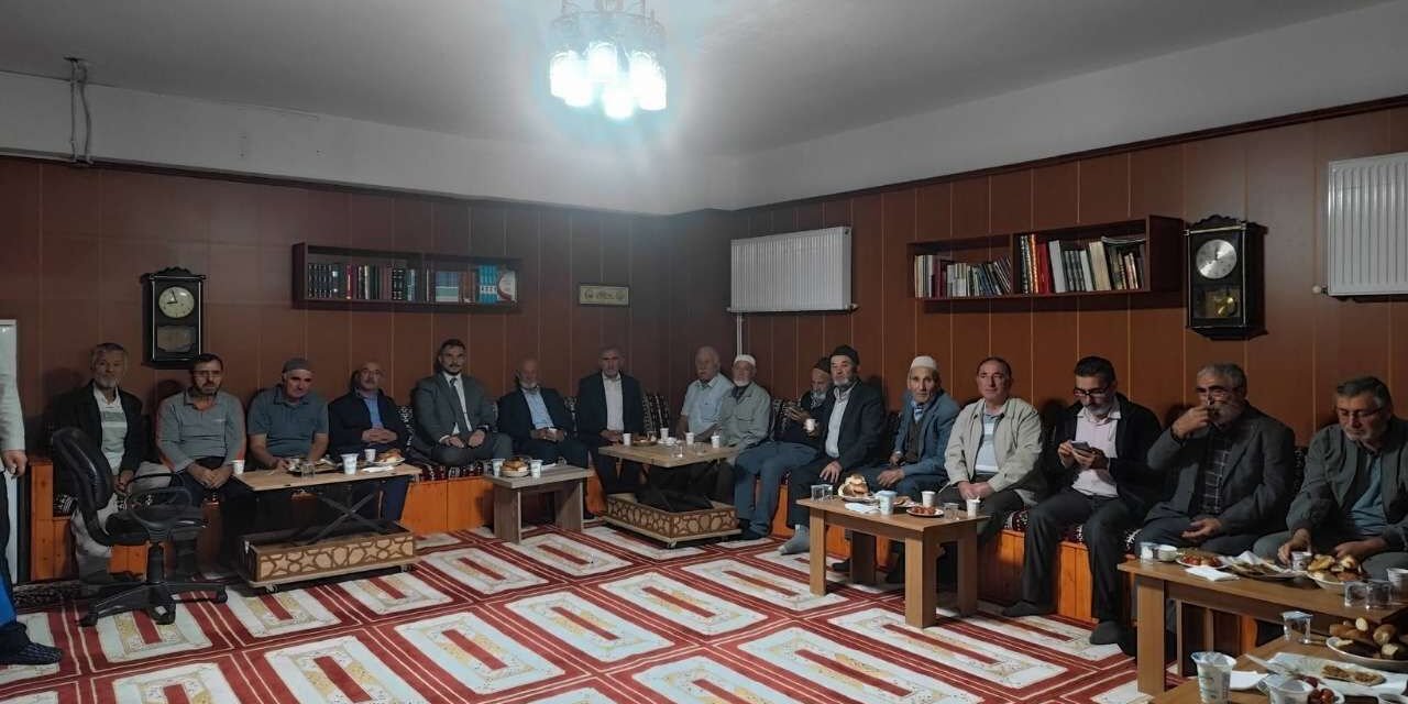 Sorgun’da Geçen Yılın Hacıları Vefa Programında Bir Araya Geldi