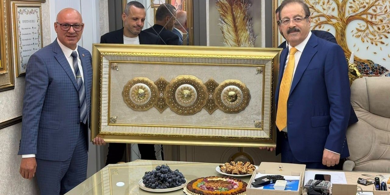 İstanbul’da Yozgat Rüzgarı: TESKOMB Başkanı ve Milletvekili Akgül Hemşehrileriyle Hasret Giderdi