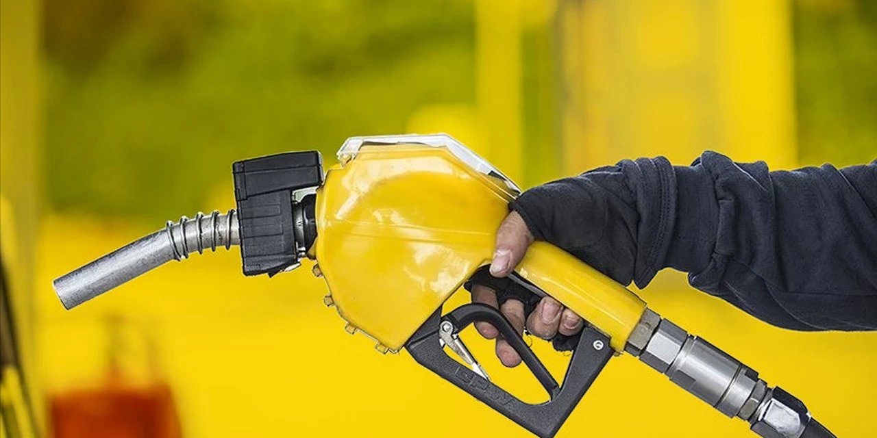 Gece Yarısı Motorine İndirim Geliyor: Litre Fiyatı 4,95 TL Düşecek