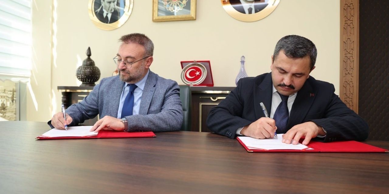 Belediye ve Üniversite Arasında Akdağmadeni Tarih ve Kültür Sempozyumu İmzalandı