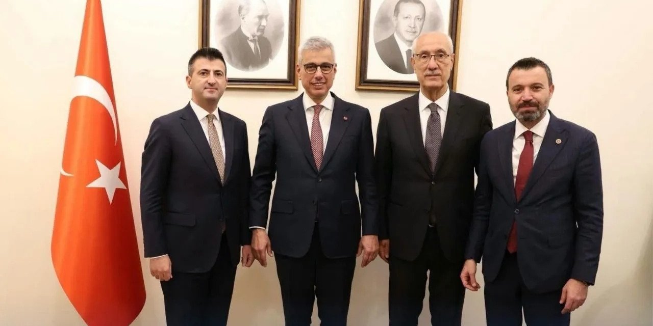 • Yozgat’ın Sağlık Talepleri Bakanlık Masasında: Milletvekili Süleyman Şahan’dan Sağlık Bakanı Memişoğlu’na Ziyaret
