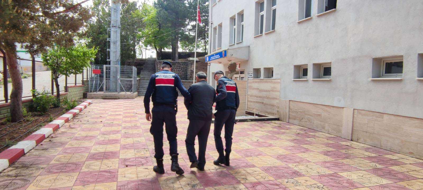 hapis-cezasi-bulunan-6-kisi-tutuklandi2.jpg