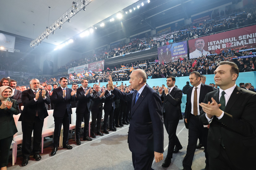 ak-genclige-yozgatli-baskan3.jpg