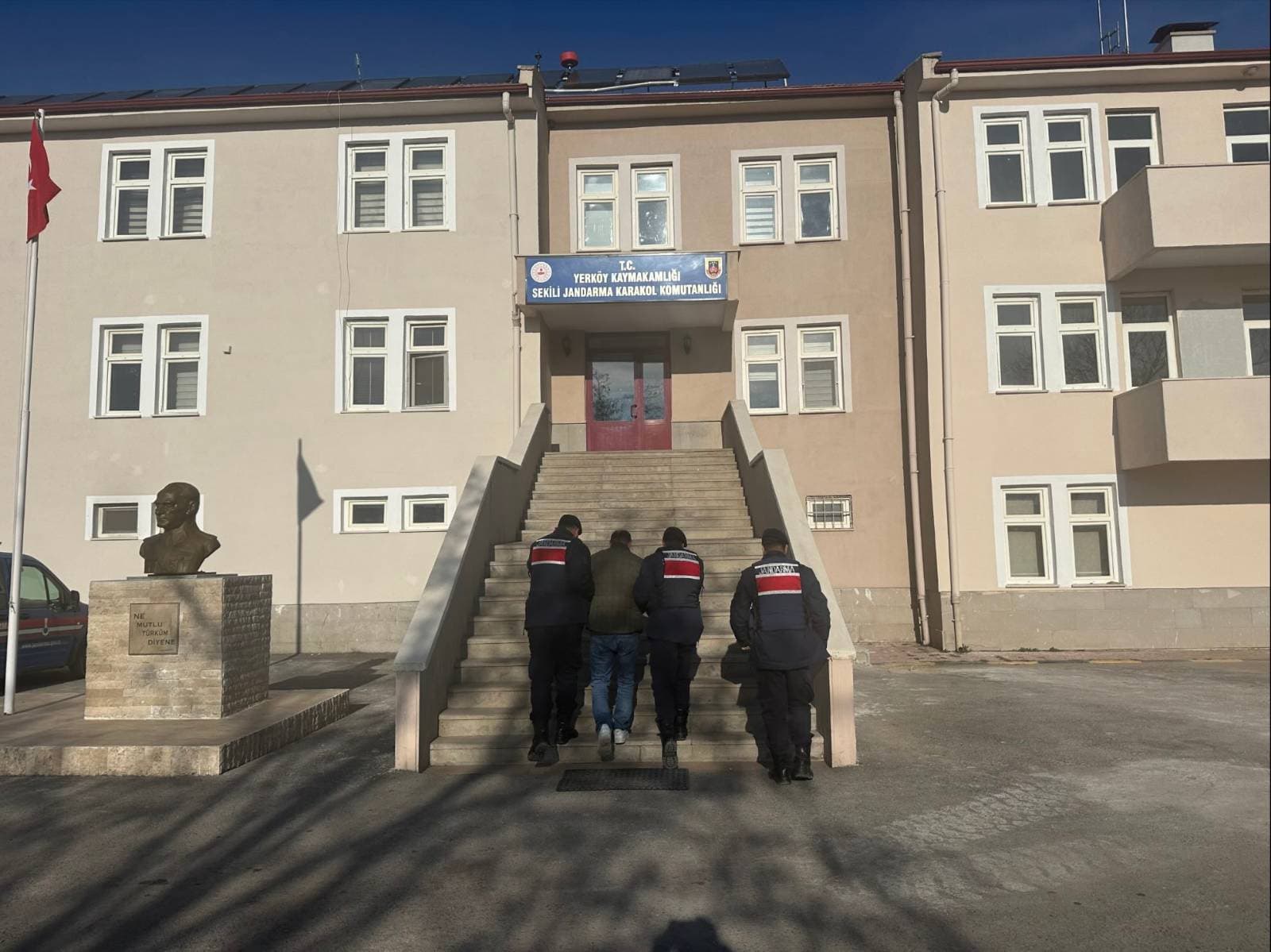 bir-kisi-gozaltina-alindi.jpg