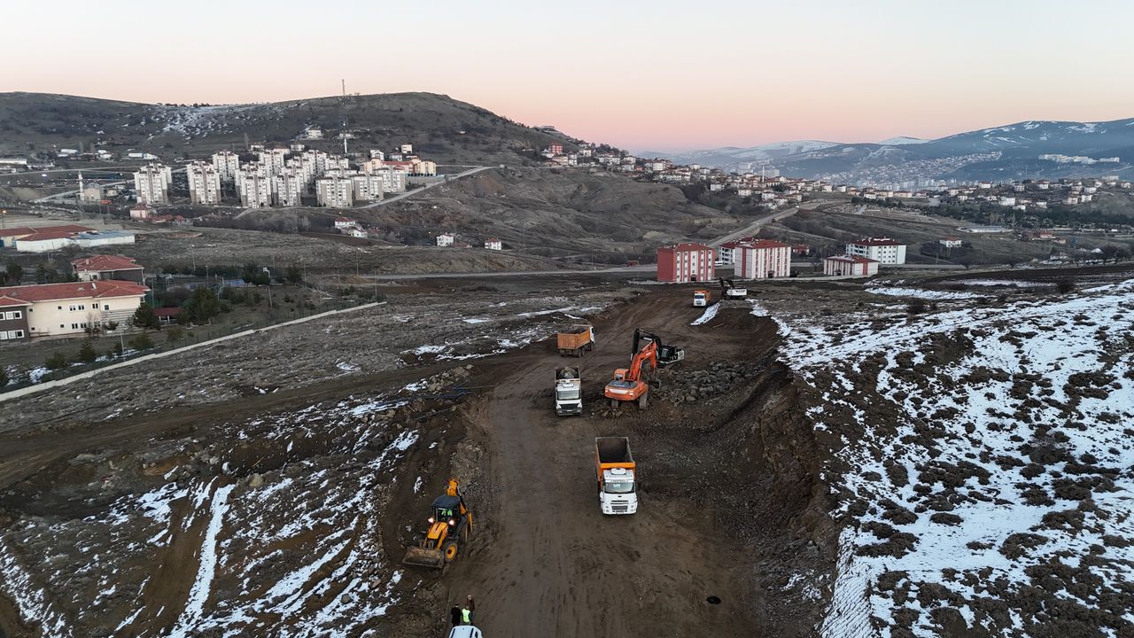 yol-calismalari-devam-ediyor.jpg