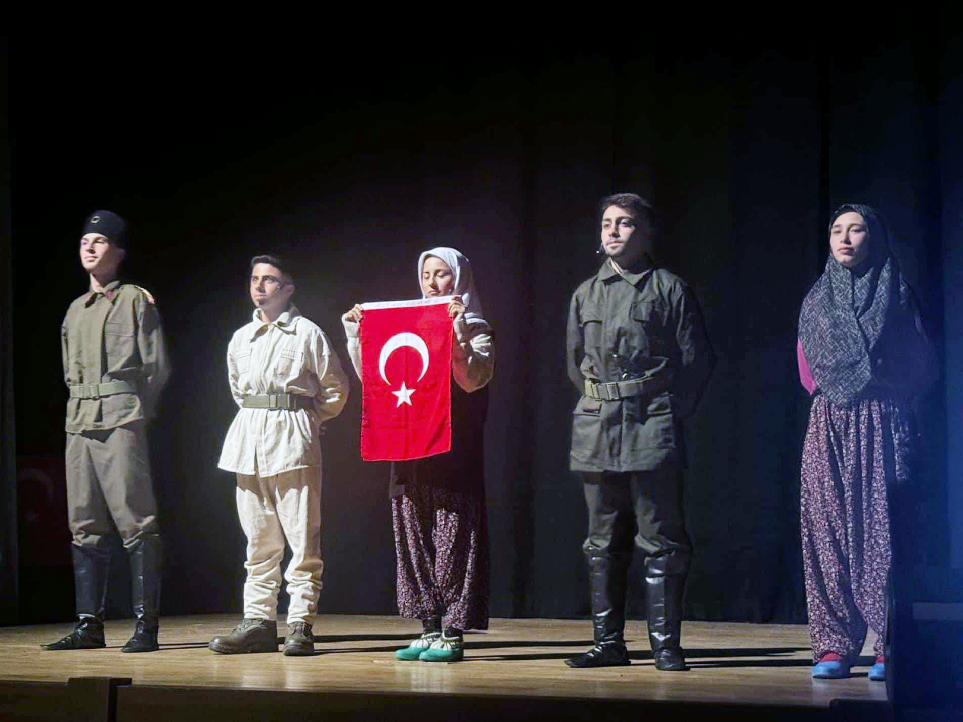 tiyatro-festivali-basliyor-2.jpg