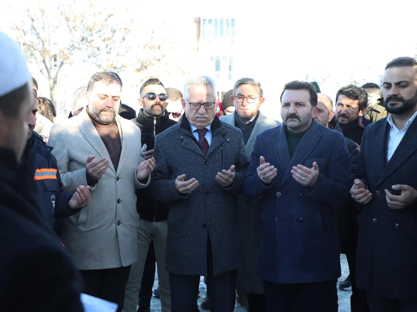 ismi-yasayacak1.jpg