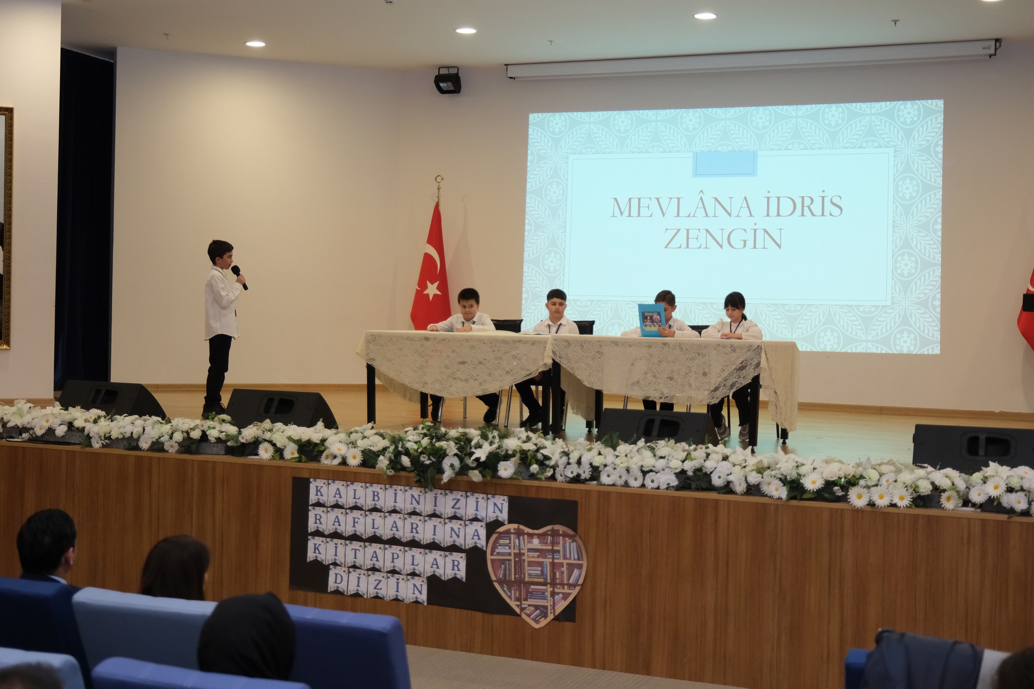 yazar-okumalari-etkinligi4.jpg