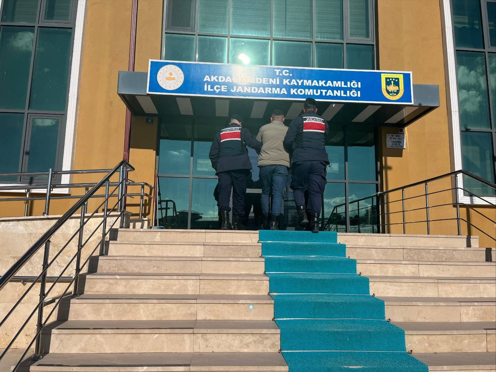 aranan-sahis-operasyonla-yakalandi.jpg
