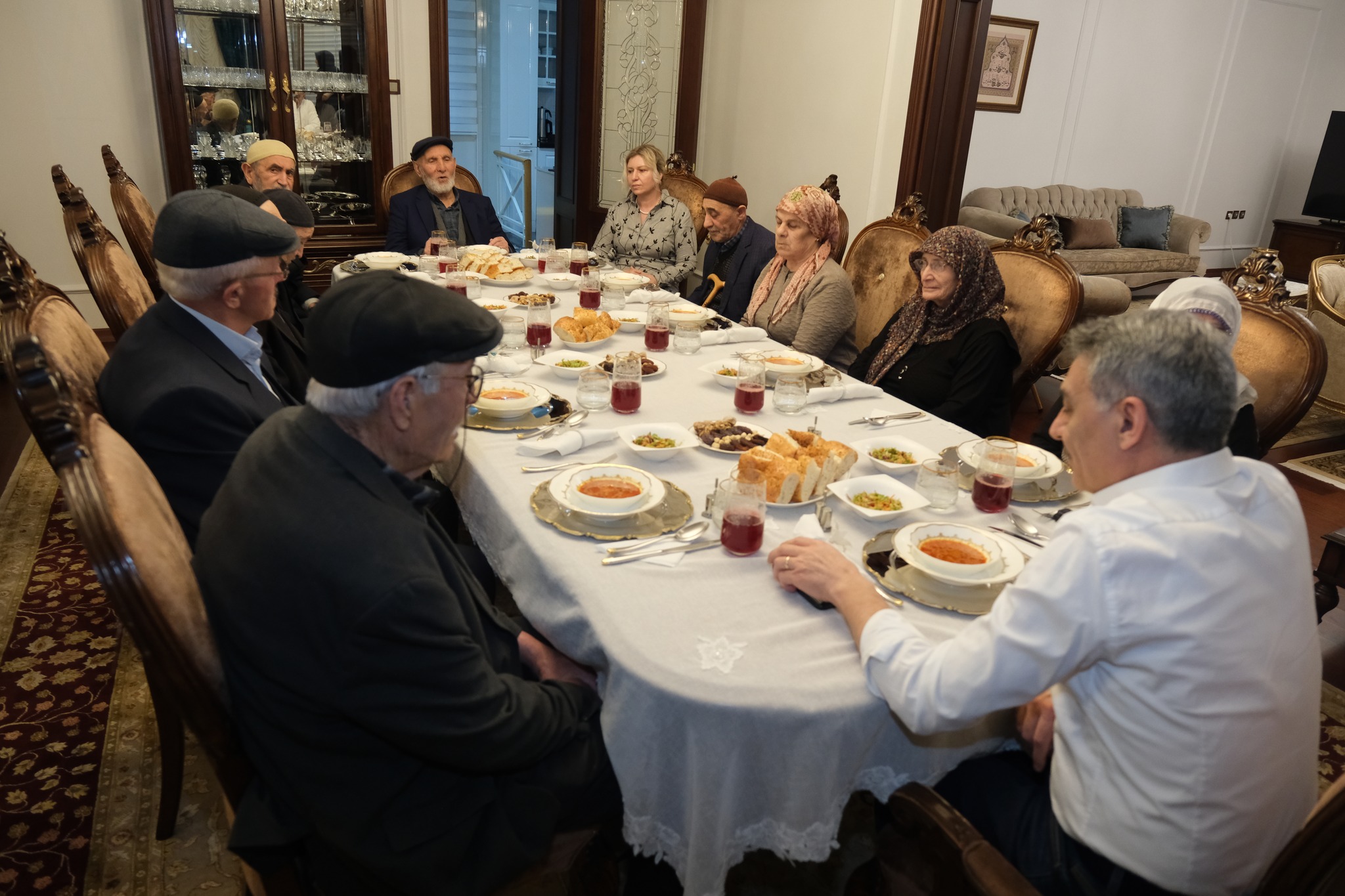 ulu-cinarlar-iftarda-agirlandi5.jpg