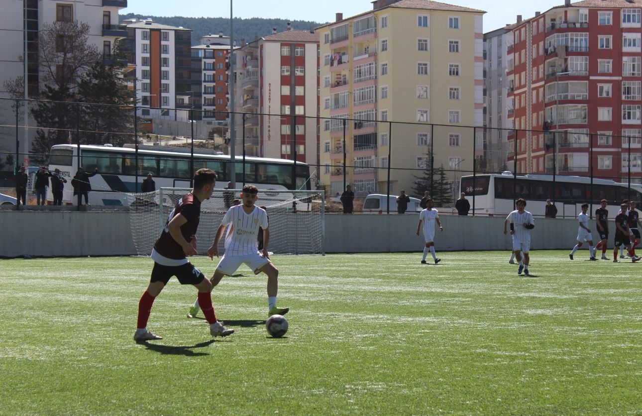 yozgatspor-gol-oldu-yagdi-2.jpg