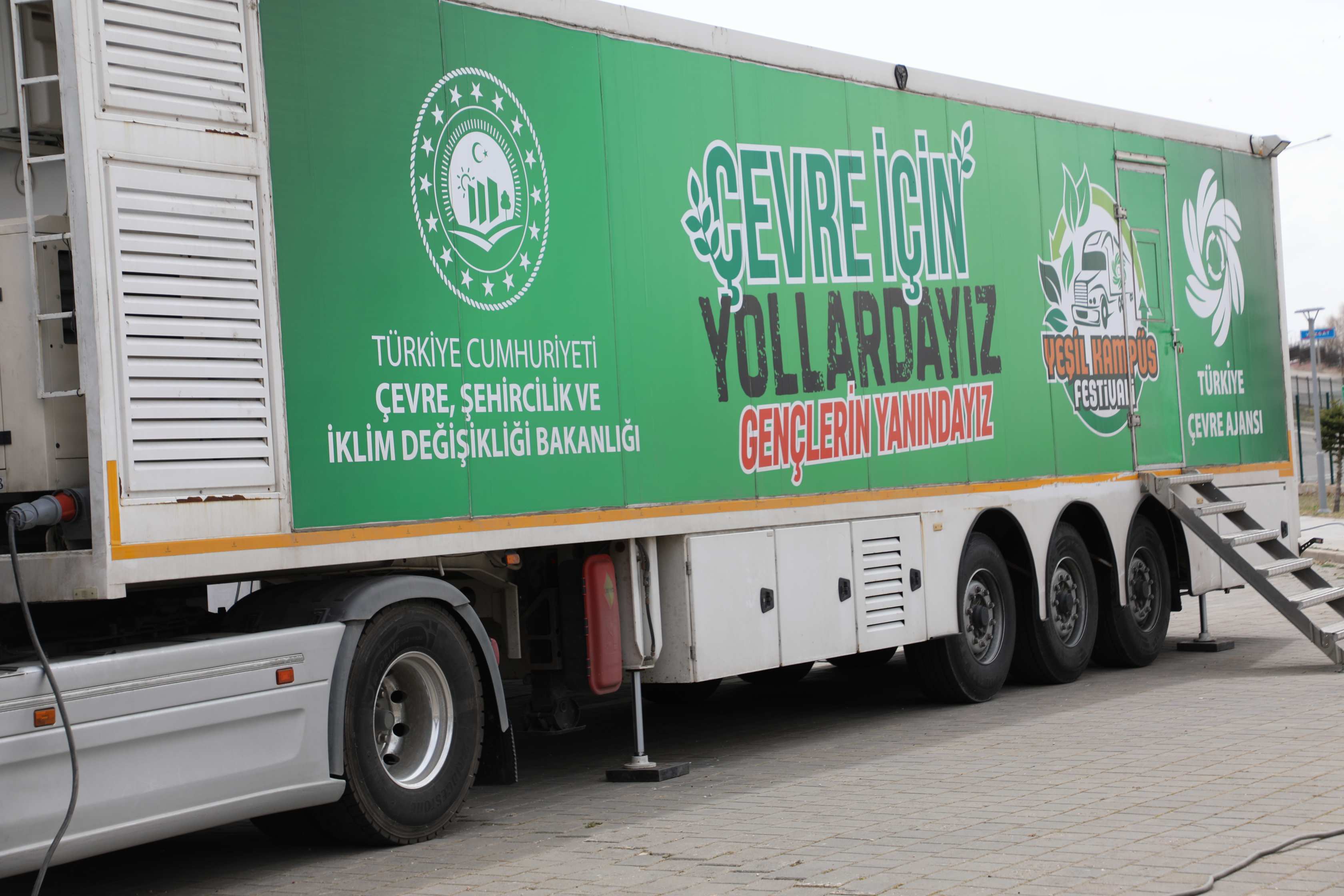 yesil-kampus-festivali-duzenlendi-4.jpg