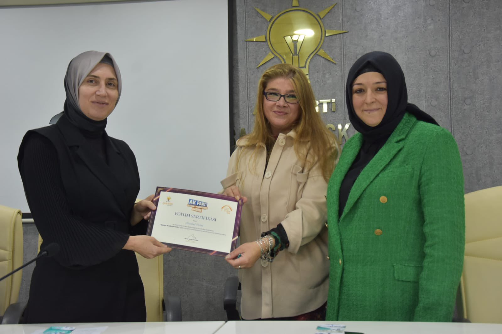 zuleyha-karademir-1.jpg