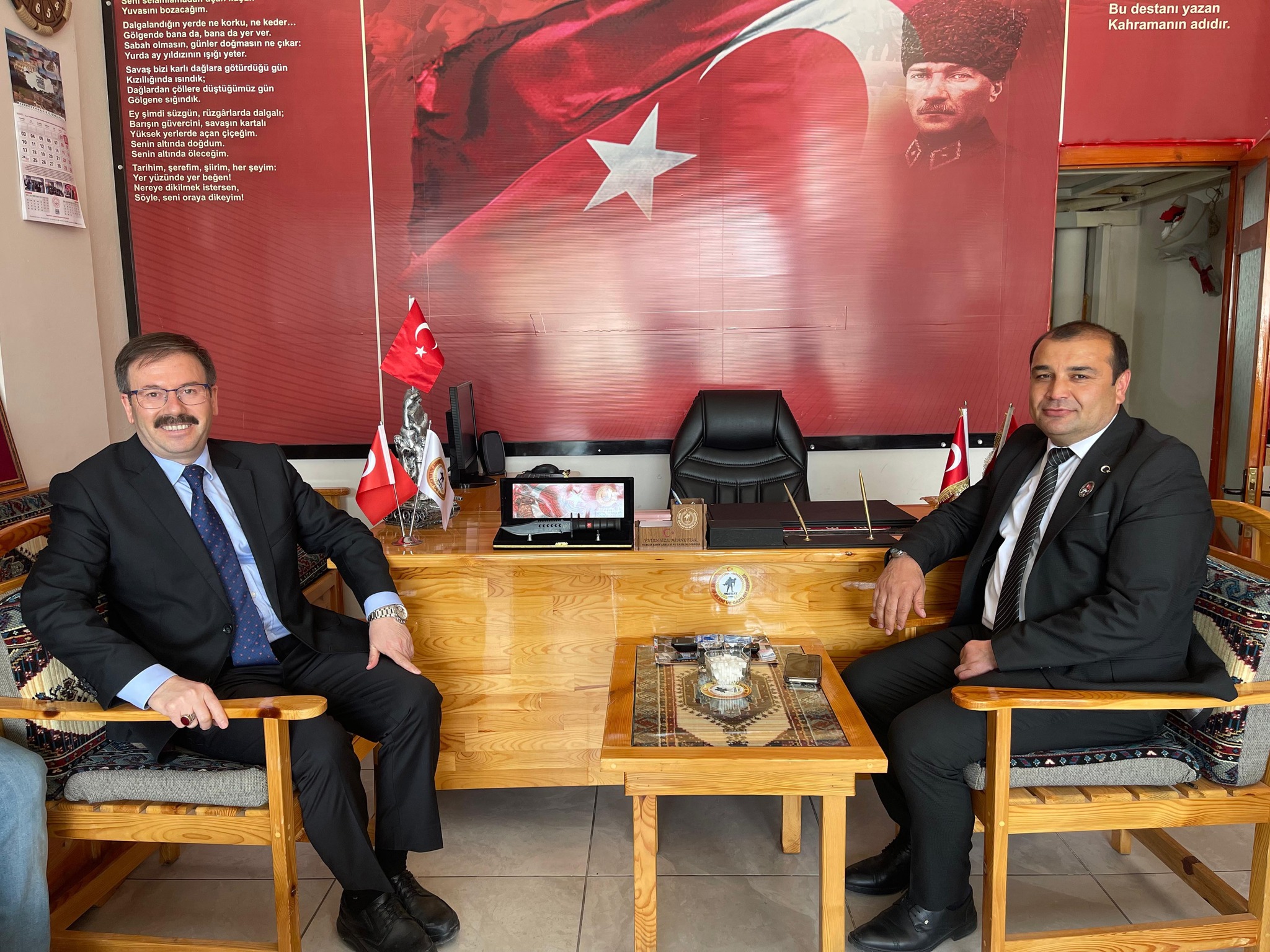 sehit-aileleri-ve-gazilerimiz-bas-tacimizdir.jpg