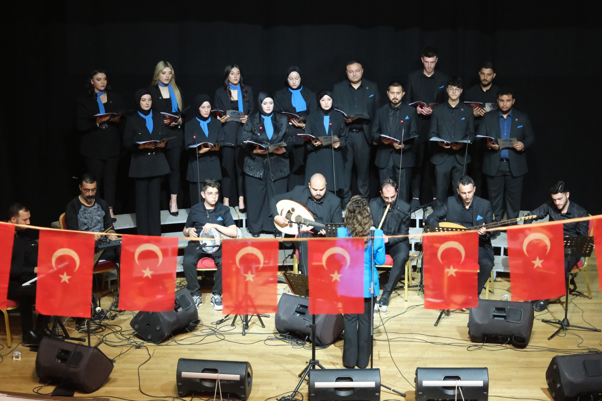 konser-yogun-ilgi-gordu2.jpg