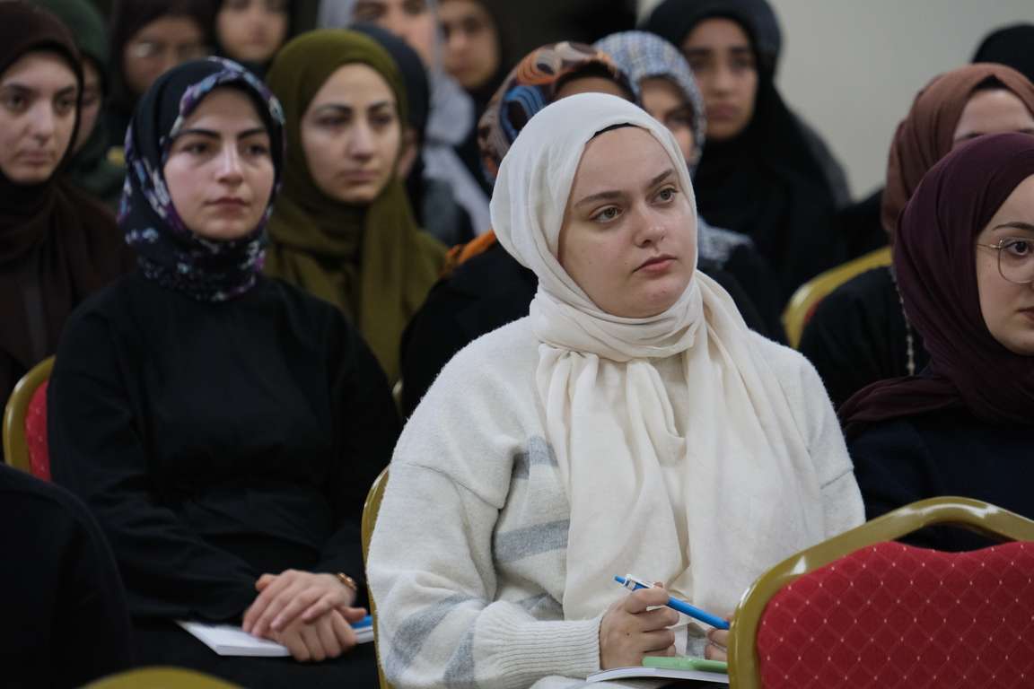tdv-diyanet-burslariyla-yurt-ici-ve-114-ulkeden-binlerce-ogrenciye-destek-oluyor-11.jpg