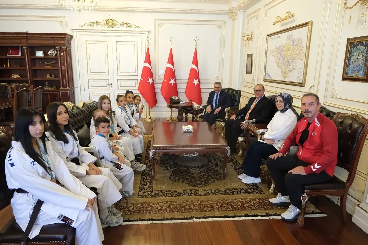 sampiyon2.jpg